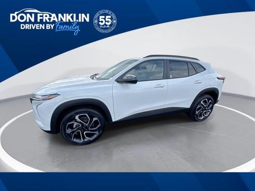 Summit White 2026 Chevrolet Trax 2RS
