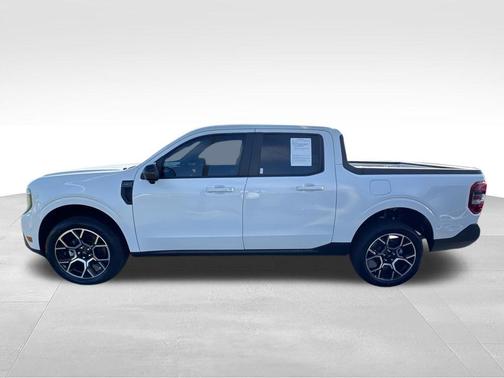 Oxford White 2025 Ford Maverick Lariat