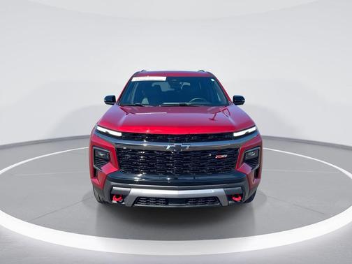 Red 2025 Chevrolet Traverse Z71