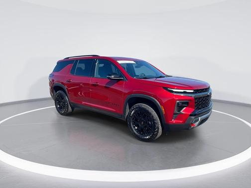Red 2025 Chevrolet Traverse Z71