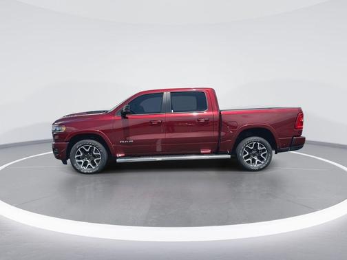 Delmonico Red Pearlcoat 2025 RAM 1500 Laramie