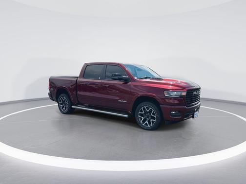 Delmonico Red Pearlcoat 2025 RAM 1500 Laramie