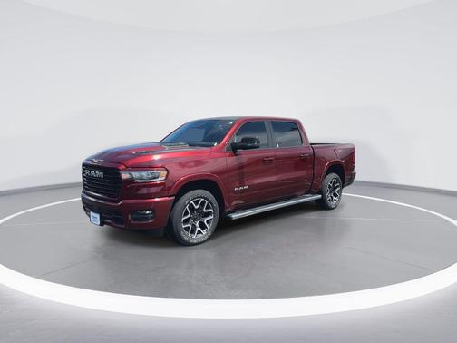 Delmonico Red Pearlcoat 2025 RAM 1500 Laramie