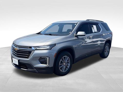 Sterling Gray Metallic 2023 Chevrolet Traverse LT Leather