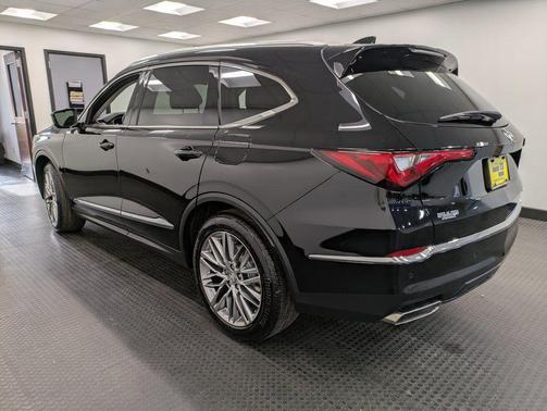 2022 Acura MDX Advance Package