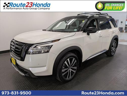 2024 Nissan Pathfinder Platinum 4WD