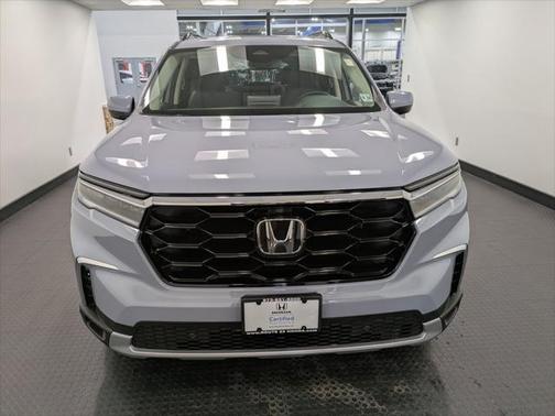 2023 Honda Pilot Touring 8-Passenger