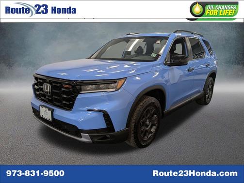 Diffused Sky Pearl 2024 Honda Pilot