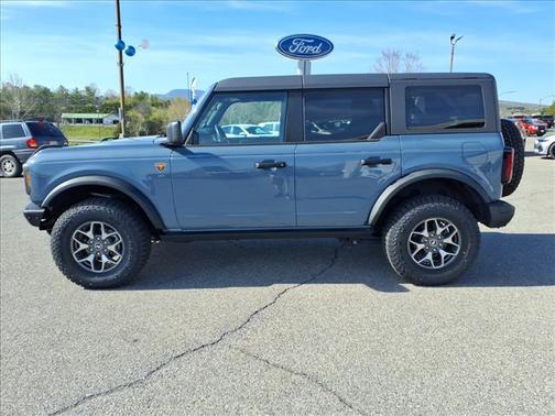 AZURE GRAY MET TRI-COAT 2024 Ford Bronco BADLANDS