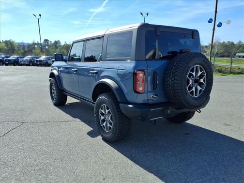AZURE GRAY MET TRI-COAT 2024 Ford Bronco BADLANDS