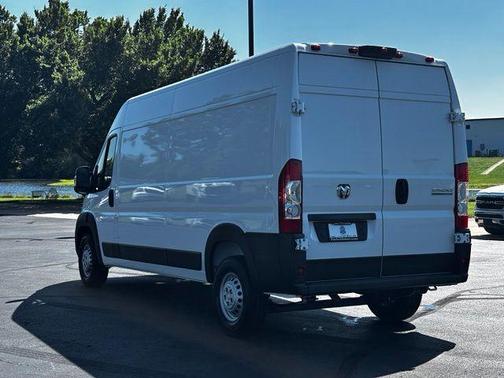Bright White Clearcoat 2026 RAM ProMaster 2500 High Roof