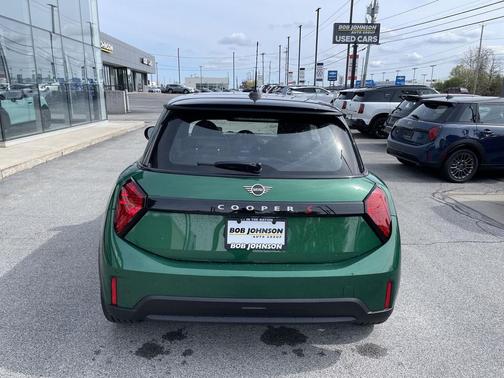 British Racing Green IV Metallic 2026 MINI Hardtop Cooper S