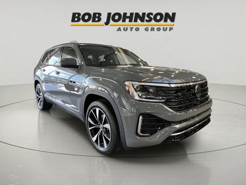 Pure Gray 2026 Volkswagen Atlas 2.0T SEL Premium R-Line 4MOTION