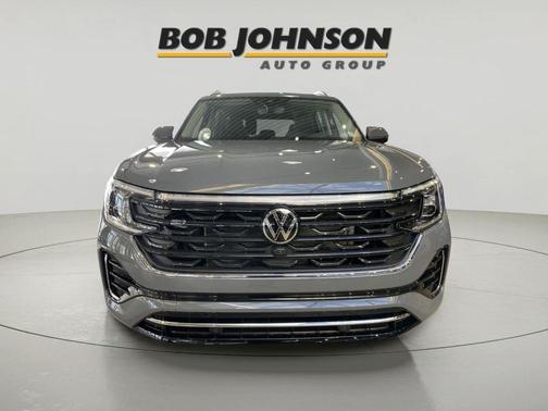 Pure Gray 2026 Volkswagen Atlas 2.0T SEL Premium R-Line 4MOTION