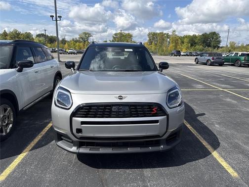 Melting Silver III Metallic 2026 MINI Countryman Cooper S ALL4