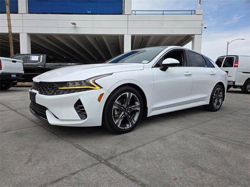 2022 Kia K5 EX