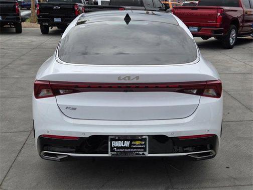 2022 Kia K5 EX