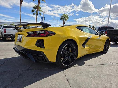 2025 Chevrolet Corvette Stingray w/2LT