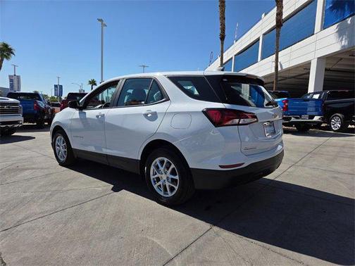 2023 Chevrolet Equinox LS