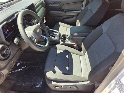2025 Chevrolet Colorado WT