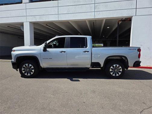 2022 Chevrolet Silverado 2500 Custom