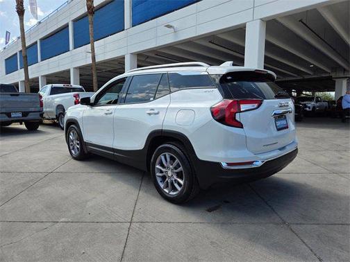 2022 GMC Terrain SLT