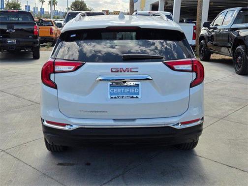 2022 GMC Terrain SLT