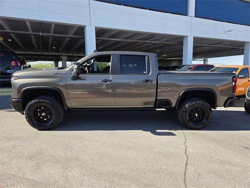 2025 Chevrolet Silverado 2500 4WD Crew Cab Standard Bed ZR2