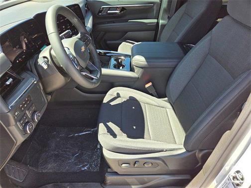 2025 Chevrolet Tahoe LS