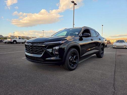 Black 2026 Chevrolet Trax LT