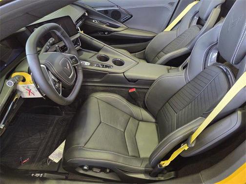 2026 Chevrolet Corvette Stingray w/2LT