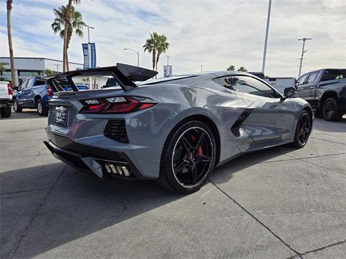 2025 Chevrolet Corvette Stingray w/2LT