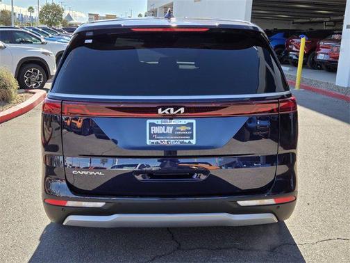 2024 Kia Carnival LX