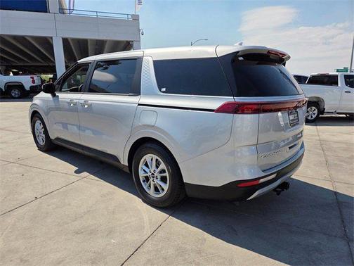 2022 Kia Carnival LXS