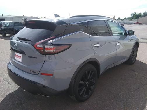 2022 Nissan Murano SV