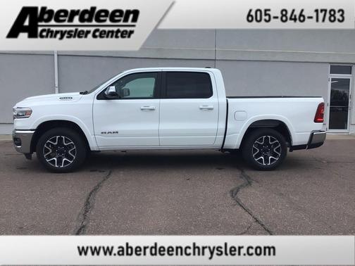 Bright White Clearcoat 2026 RAM 1500 Laramie