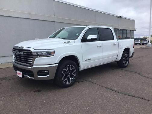 Bright White Clearcoat 2026 RAM 1500 Laramie