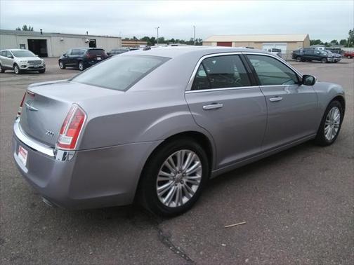 2014 Chrysler 300C Base