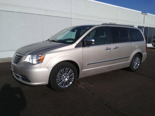 2014 Chrysler Town & Country Touring-L