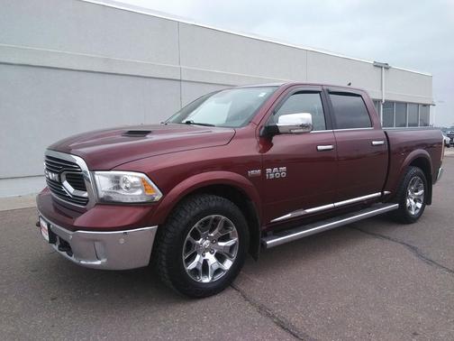 2017 RAM 1500 Limited Crew Cab 4x4 5'7' Box