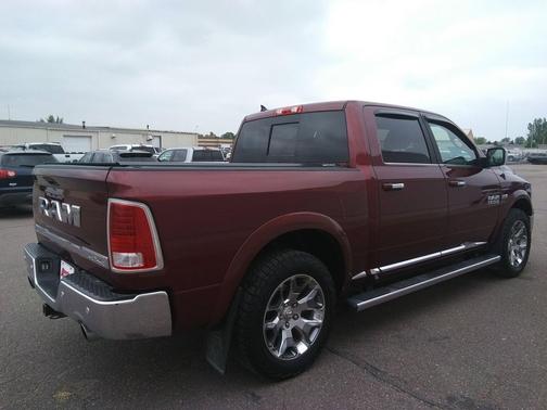 2017 RAM 1500 Limited Crew Cab 4x4 5'7' Box