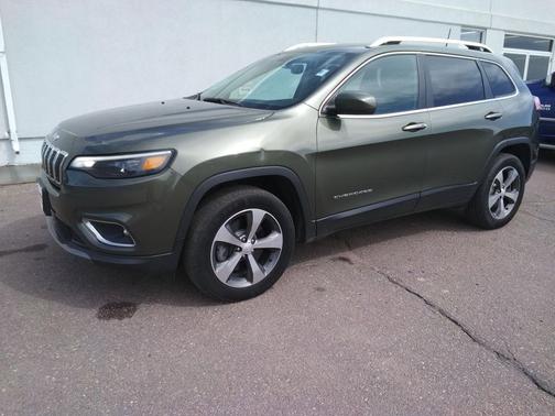 Olive Green Pearlcoat 2019 Jeep Cherokee Limited
