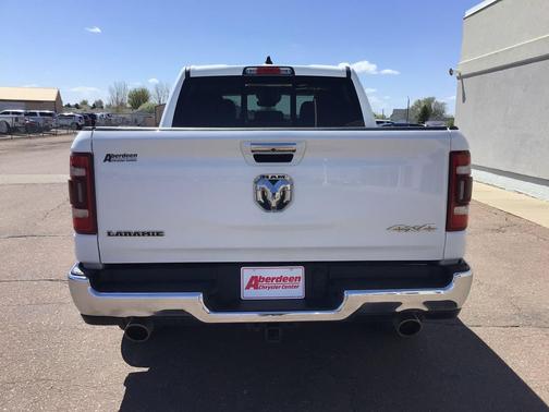 Bright White Clearcoat 2022 RAM 1500 Laramie