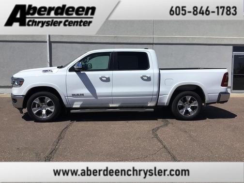 Bright White Clearcoat 2022 RAM 1500 Laramie