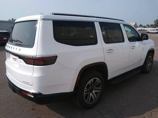 2023 Jeep Wagoneer Series II