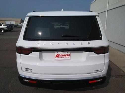 2023 Jeep Wagoneer Series II