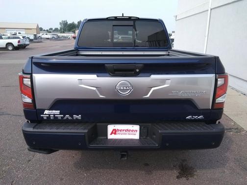2023 Nissan Titan Platinum Reserve
