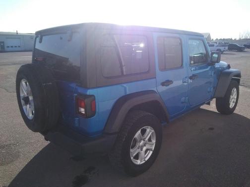 2022 Jeep Wrangler Unlimited Sport