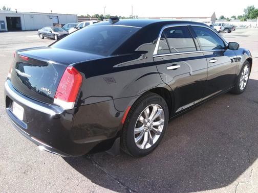 2015 Chrysler 300C Base
