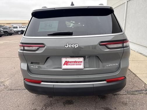 Sting-Gray Clearcoat 2027 Jeep Grand Cherokee L Limited